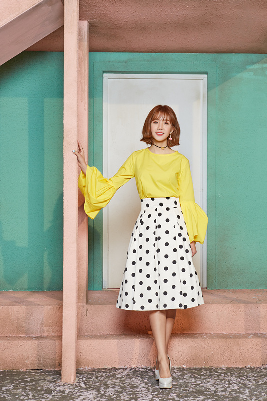 曹璐新曲《你呀你呀》mv发布 画风唯美明媚动人