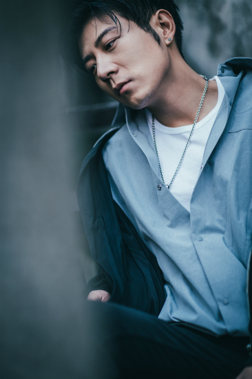 喜剧人高晓攀怒怼小广告网友人民的名义