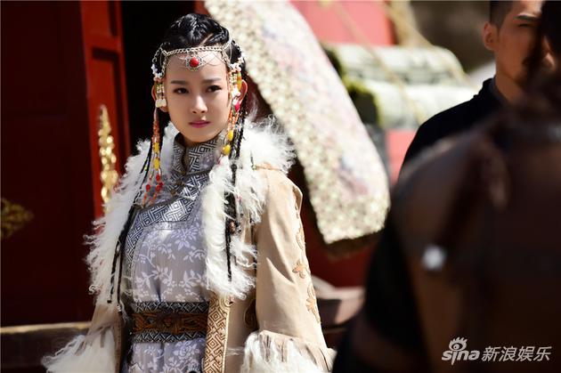 新《射雕》华筝收官 代文雯结局催泪新作不断