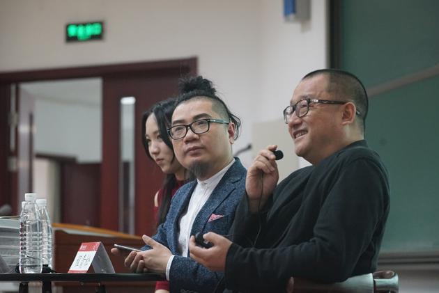 程青松、王小帅与北大学子分享《青春电影手册》