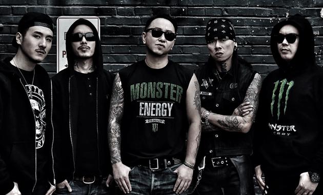 夜叉乐队dj wordy音乐人孔鸿gai>>>点击试听夜叉《夕阳下》新浪娱乐讯