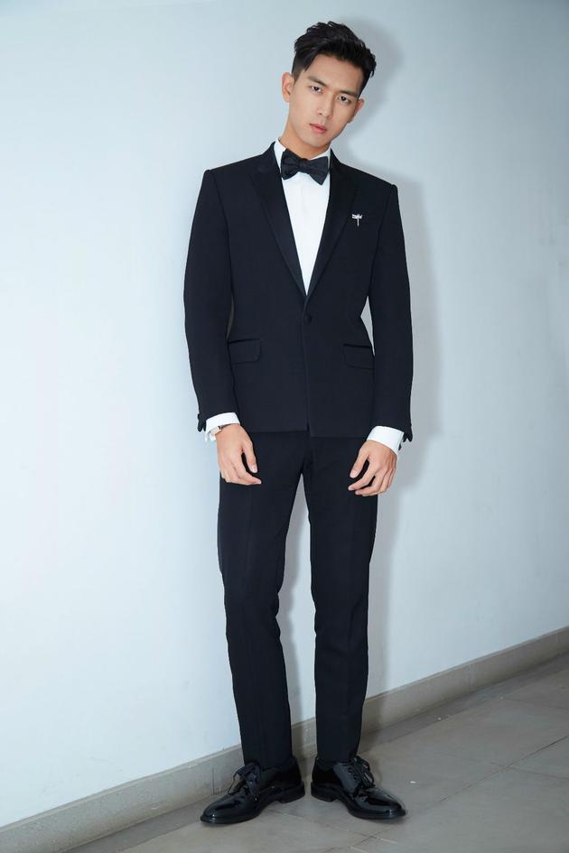 李现出席北京电影节开幕式