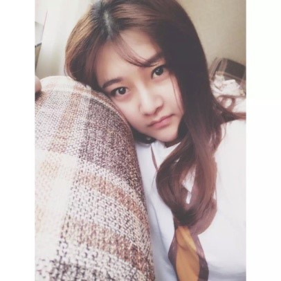 李佳媛网络照片