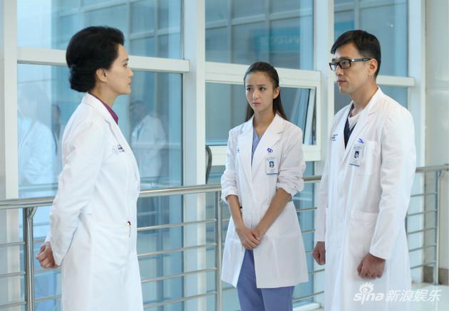 产科医生将复播佟丽娅王耀庆用死猪肉做手术