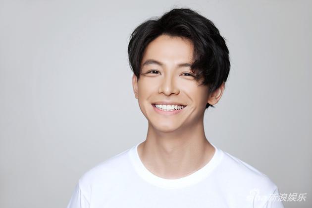 次旺罗布笑容灿烂