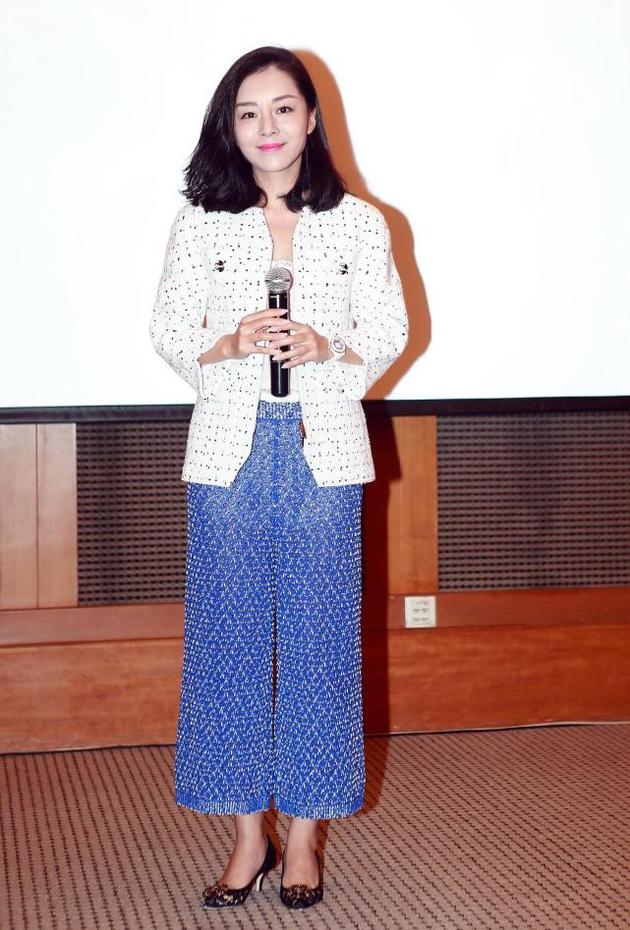 《爸爸的时光机》北京演出 王凯丽现身引粉丝骚动|爸