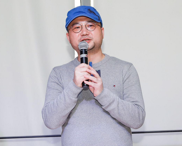 “不要音乐”CEO周洛