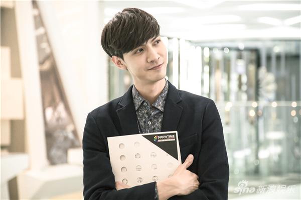 《繁星》职场情场双开挂 孩子气与率真并存|任言恺|繁星四月|戚薇