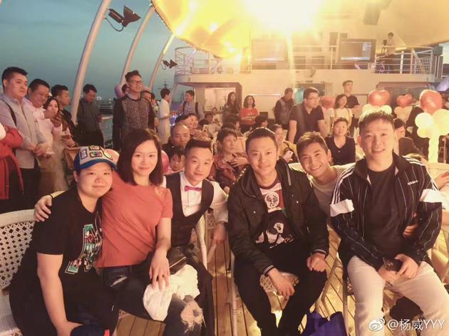 邢傲伟、程菲、黄旭、孙晓姣和印小天<a  href=