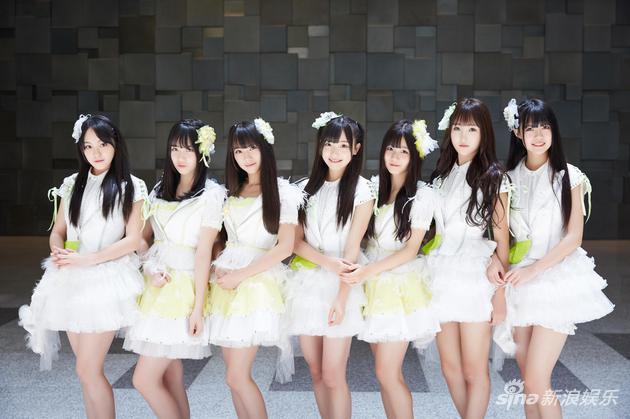 2016年7月30日 “比翼齐飞”SNH48第三届偶像年度人气总决选GNZ48 TOP7成员（左起 李沁洁 郑丹妮 唐莉佳 谢蕾蕾 卢静 高源婧 张琼予）