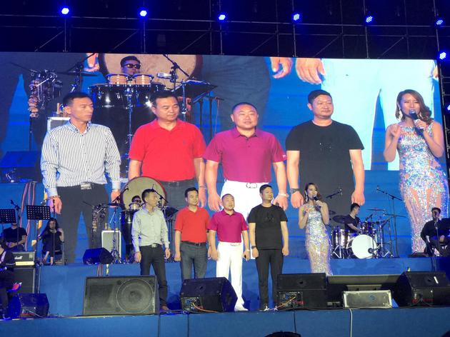 祁隆演唱会现场