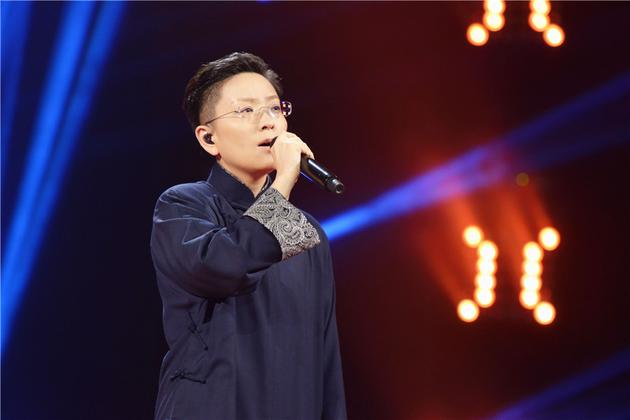 王珮瑜深情演唱动人