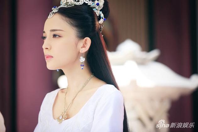 《择天》娜扎为护长生身中剧毒 高冷圣女终敞心扉|择天记|娜扎|鹿晗