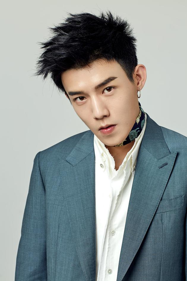 朱戬三更时分柳树前首发参与歌词创作表感悟