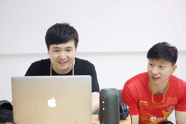 马龙意气风发