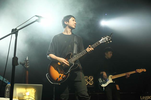 吉他手江江演出照