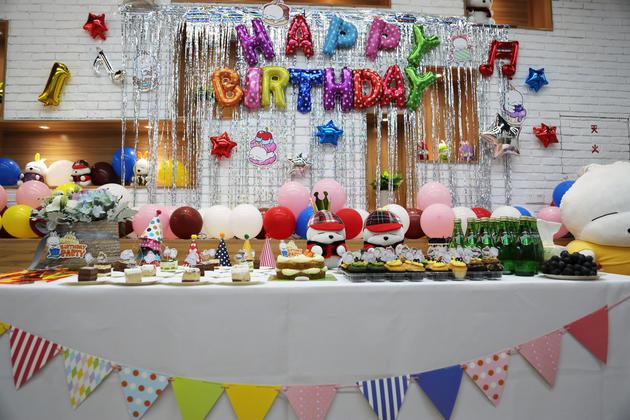 流氓兔生日会现场图