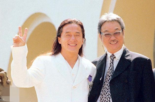 据香港媒体表达,有"金牌经纪人"称号的成龙[微博]前经纪人陈自强