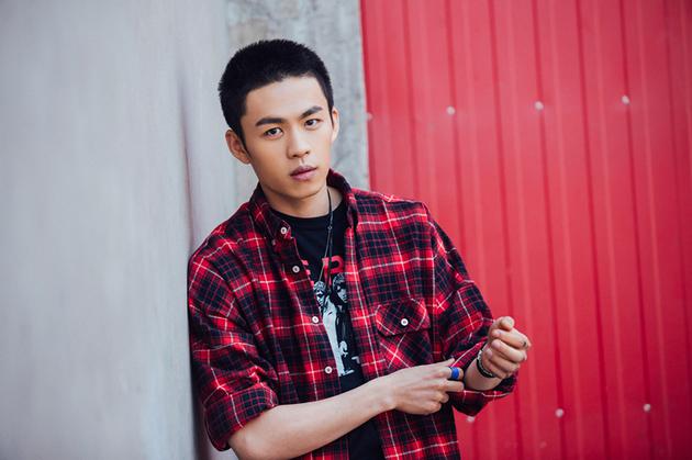 李鸿其出演毕赣新片 搭档汤唯《地球最后的夜晚》