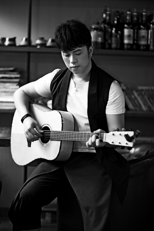 艺人挚友缅怀覃桢