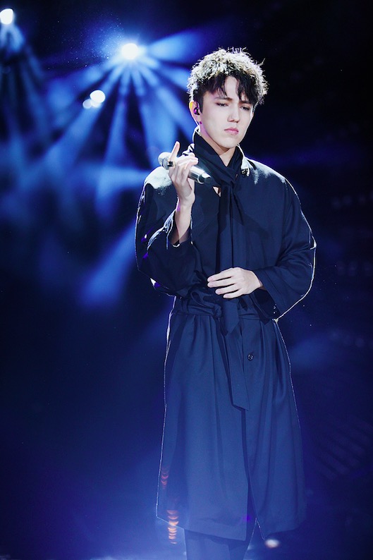 迪玛希获粉丝花式献礼生日会将浪漫化为约会现场