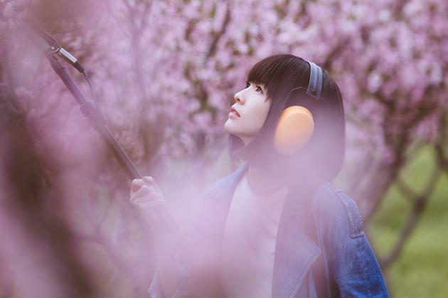 郭美美《你能听见吗》MV封面