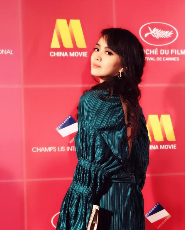 央视主持居文沛优雅现身戛纳3部佳作席卷电影节