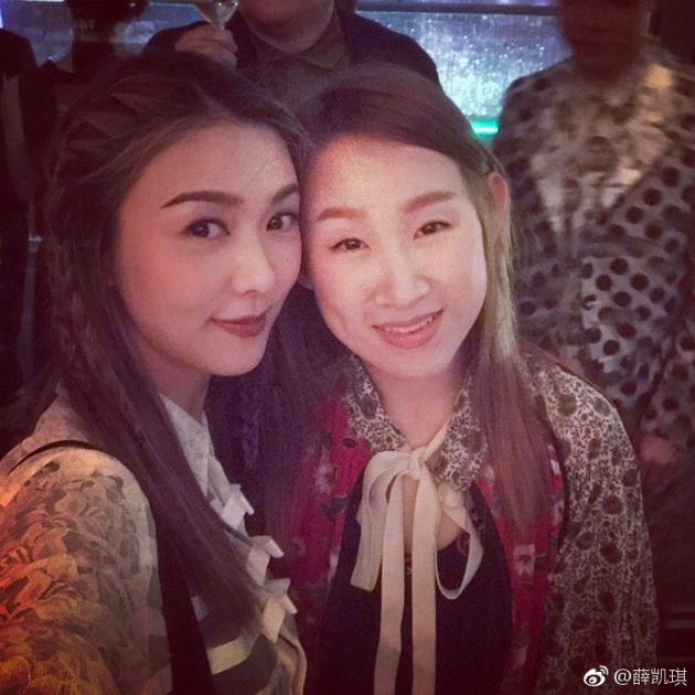 薛凯琪祝福作曲人黄伟文 陈奕迅吴君如等到场庆生