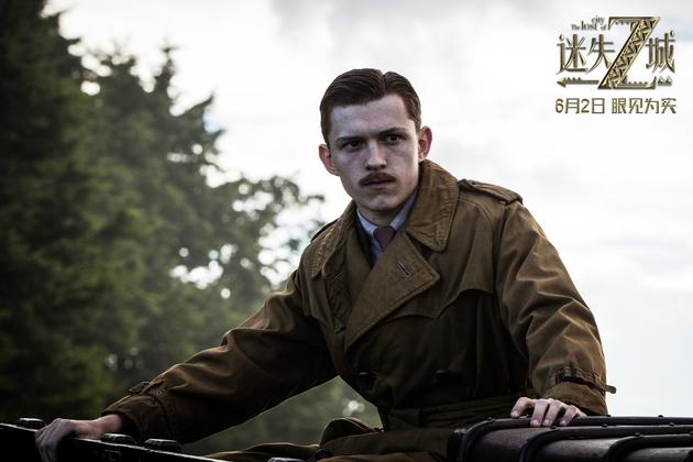 汤姆·赫兰德剧照