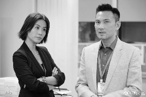 林文龙在剧中和宣萱饰演的女主角经历了一段风波不断的爱情。