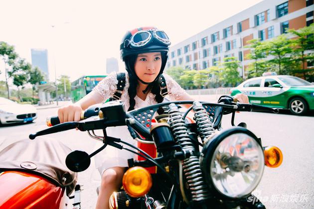 代文雯饰演沈鲸