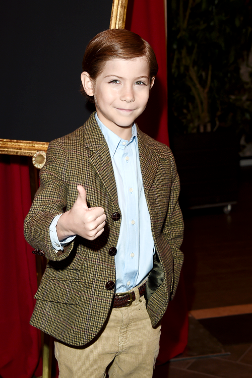 房间正太新片奇迹发预告扮脸部畸形男孩