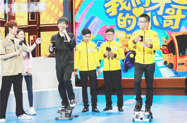 天天兄弟和外卖小哥比赛