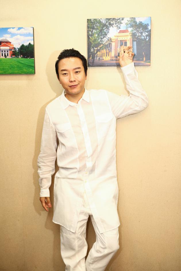 李玉刚说自己是第一次来清华