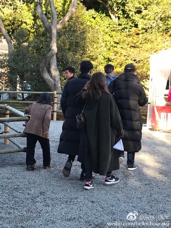 杨丞琳与李荣浩被拍到同游京都