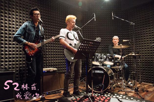 范逸臣乐队激情演唱