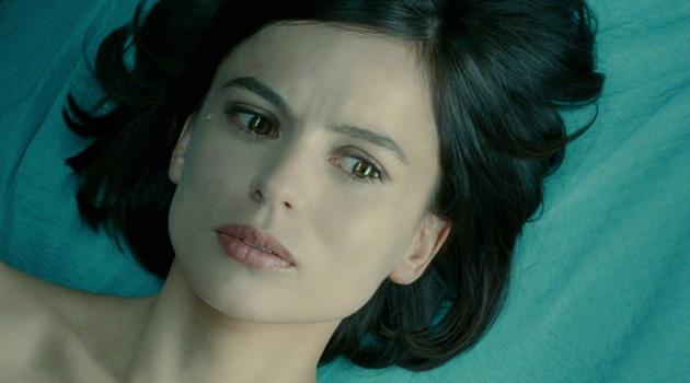 没有男人的天堂岛上有神奇女侠和这一大群美女