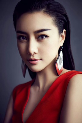 14 12:32:47 新浪娱乐 摘要:在该剧中,青年演员杨可可就塑造了一位