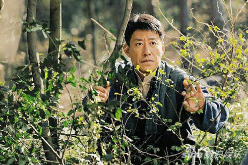 于震饰演刘季文