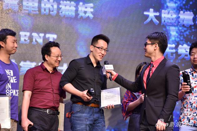 河森堡参加科学传播峰会 荣获最具影响力科普大v