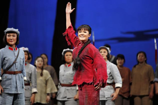 《红色娘子军》剧照