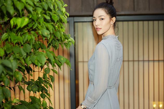 钟楚曦回眸
