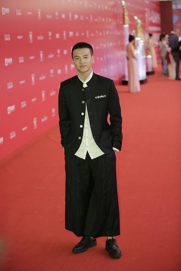 尹昉上海电影节红毯