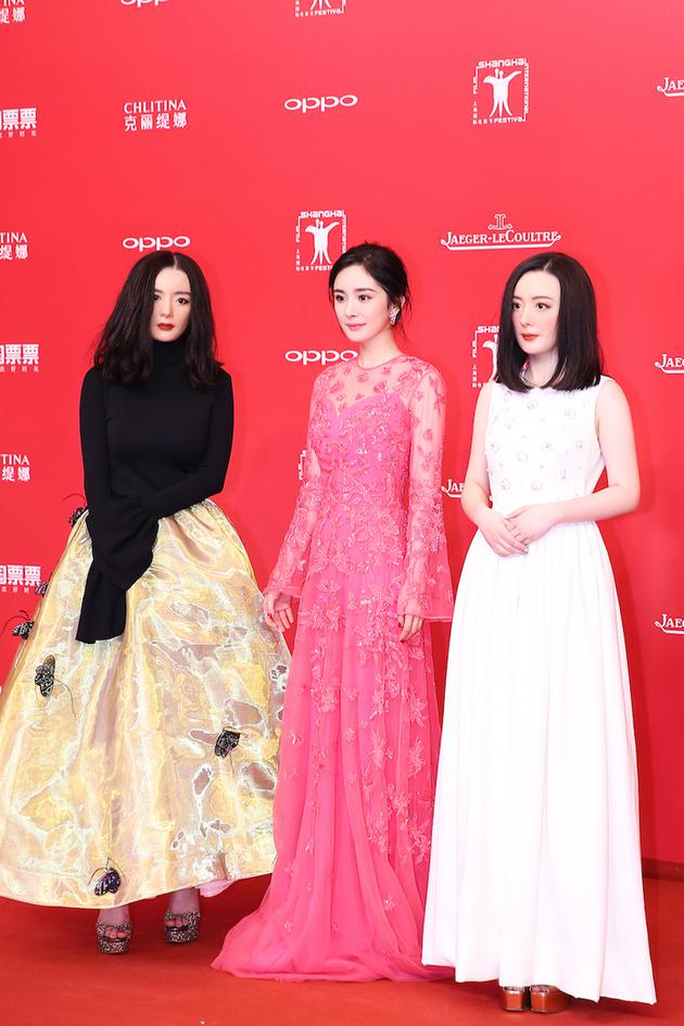 《逆时营救》“三个杨幂”齐亮相