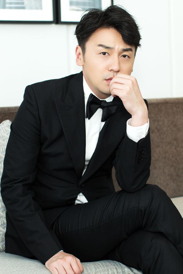 雷佳音雅痞范十足