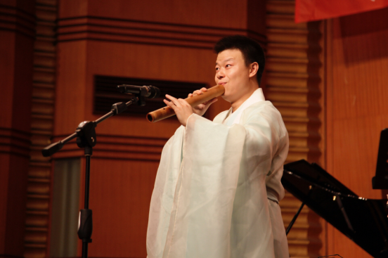 青年笛子演奏家胡玉林演奏