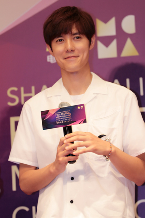 张超亮相《不成问题》展映