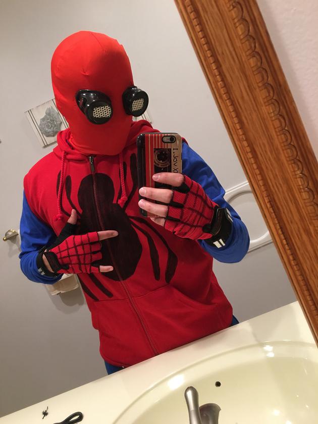 电影《蜘蛛侠：英雄归来》制服DIY活动蜘蛛侠自拍