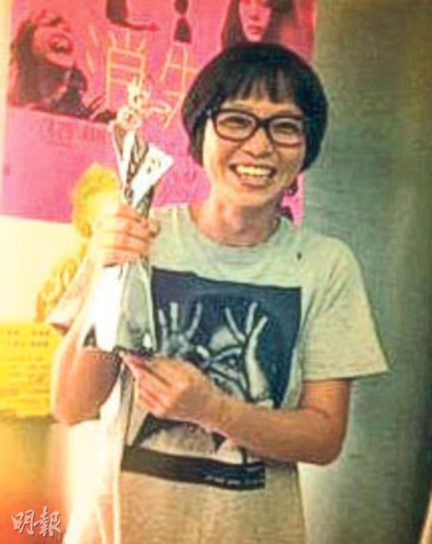 台湾摄影师余静萍去年与卢凯彤在加拿大结婚。