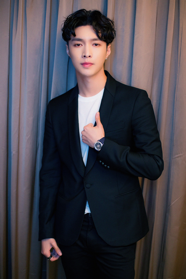 成龙张艺兴有爱互动小绵羊升级艺兴哥图